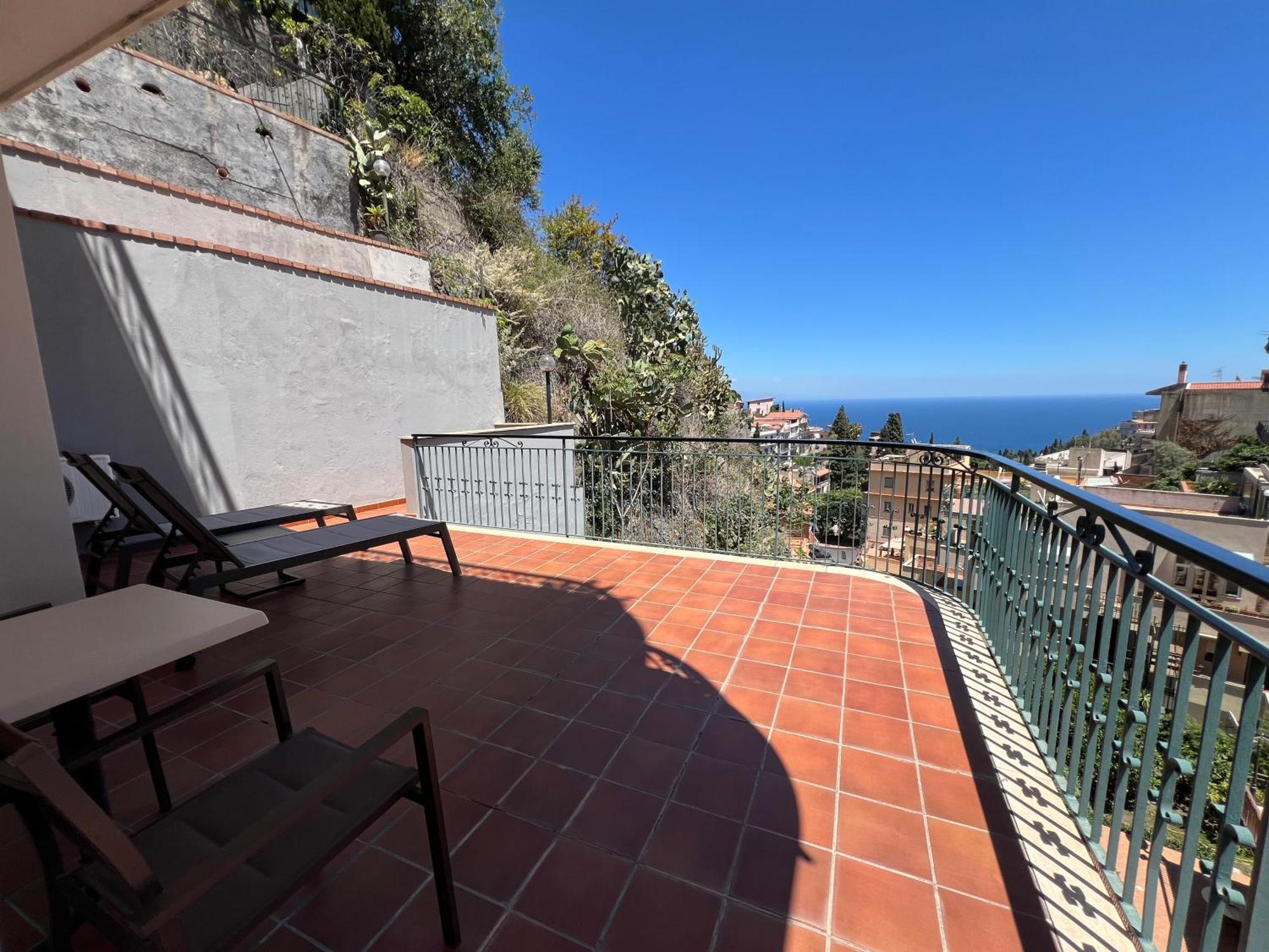 Hotel Soleado Taormina Exterior photo