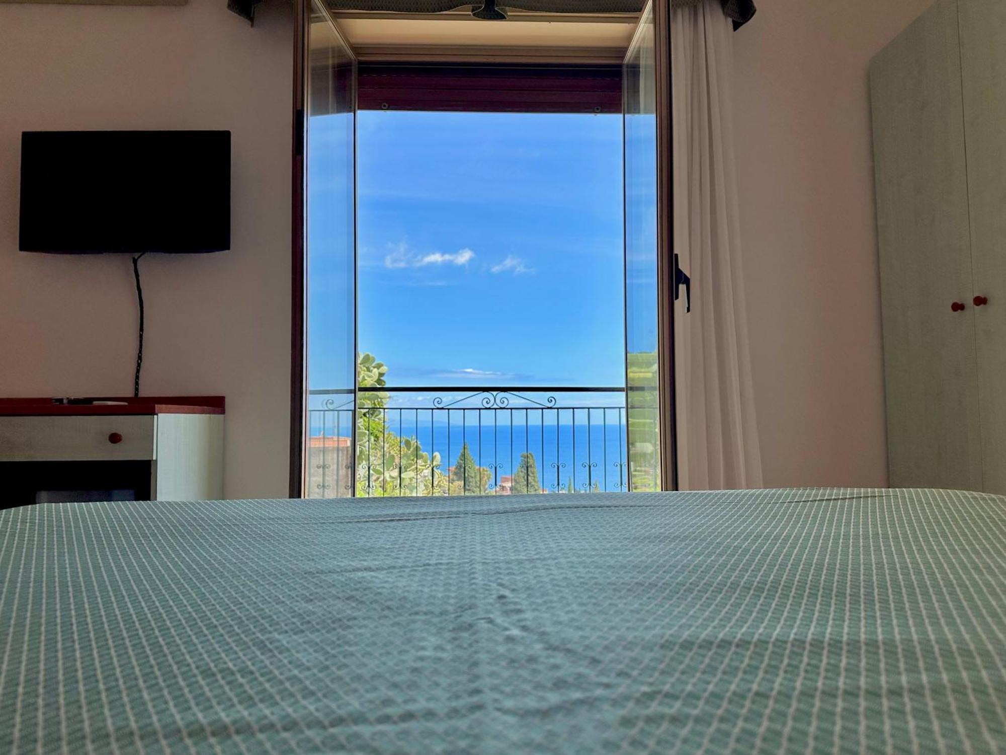 Hotel Soleado Taormina Exterior photo