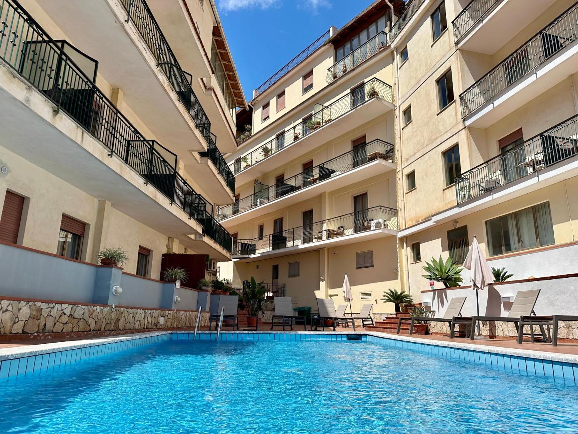 Hotel Soleado Taormina Exterior photo